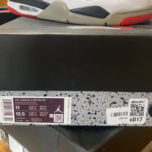 Jordan 4 ( Pending for TONY 2 soles ) - Picture 8 of 8